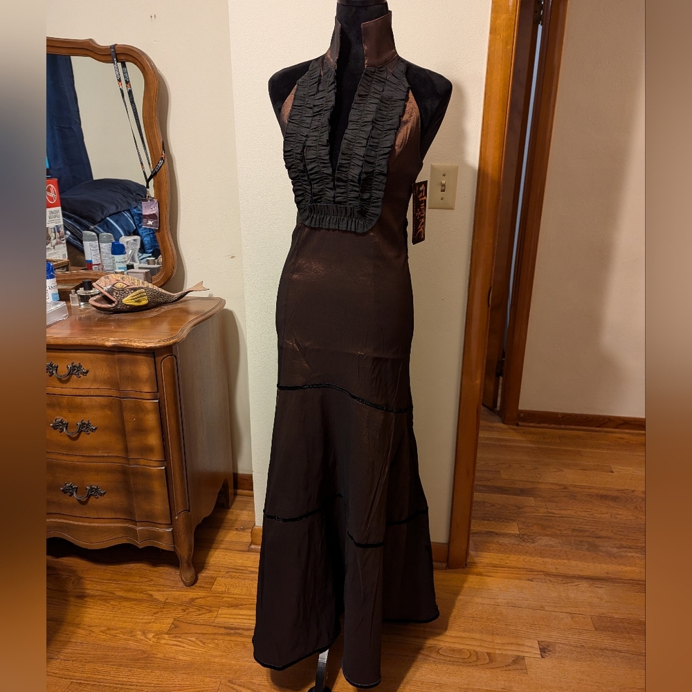 RARE NWT Shrine Hollywood bronze steampunk Gothic full  halter evening gown
